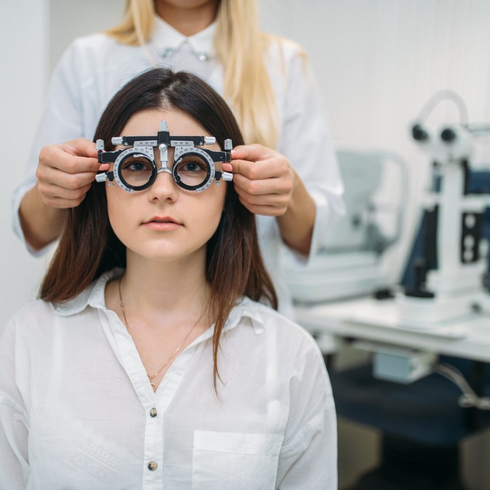 eyesight-test-optician-cabinet-vision-diagnostic.jpg